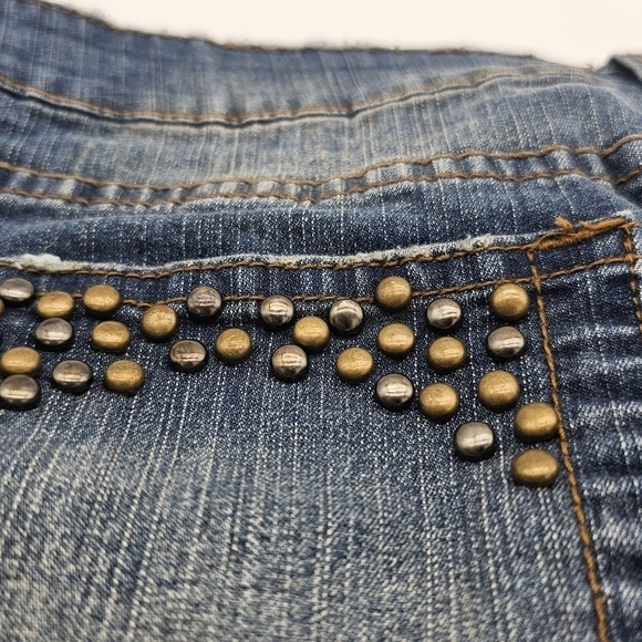 YMI Women's Jean Skirt, Denim Blue, Size 3 - Picture 6 of 11